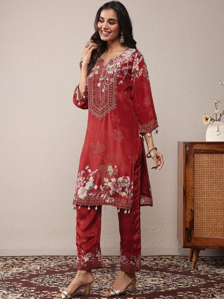 Women Floral Printed Regular Thread Work Silk Crepe Kurta with Trousers & With Dupatta VitansEthnics