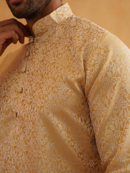 Men HandCrafted Gold-Toned Printed Straight Kurta