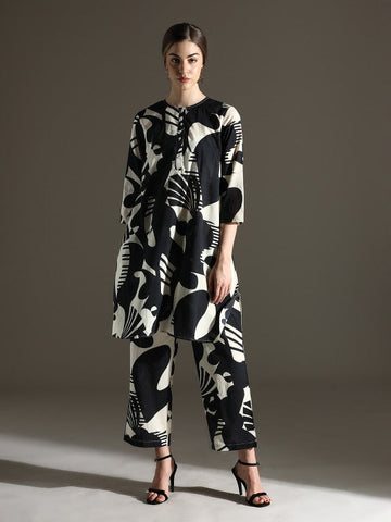 Women Pure Cotton Round Neck Abstract Printed Kurta With Trouser Co-Ords Set VitansEthnics