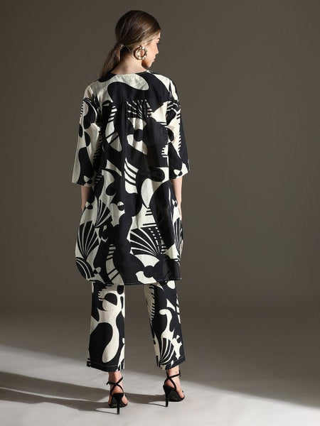 Women Pure Cotton Round Neck Abstract Printed Kurta With Trouser Co-Ords Set VitansEthnics