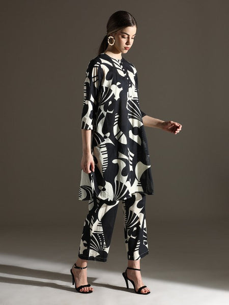 Women Pure Cotton Round Neck Abstract Printed Kurta With Trouser Co-Ords Set VitansEthnics