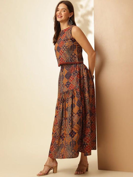 Geometric Printed Crop Top With Slit Skirt Fusion Indo Western Coord Set