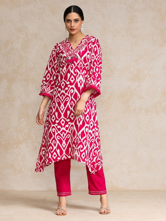 Women Floral Printed Regular Pure Cotton Kurta with Trousers VitansEthnics