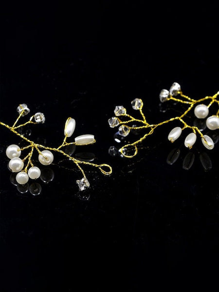 Gold-Toned & White Embellished Hair Accessory VitansEthnics